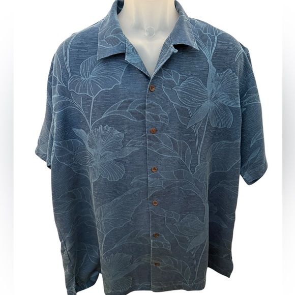 TOMMY BAHAMA 100% Silk Aloha Blue Hawaiian Shirt Men XL - Picture 1 of 6